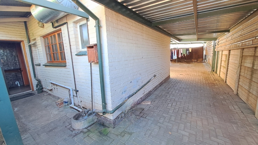 14 Bedroom Property for Sale in Universitas Free State